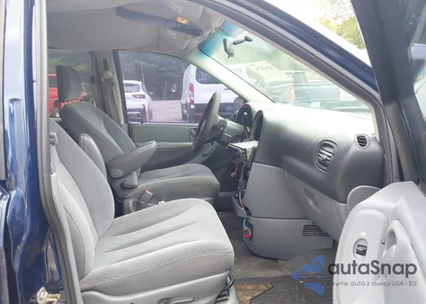 2006 Chrysler Town & Country from USA, damaged, VIN 1A4GP45R26B642963